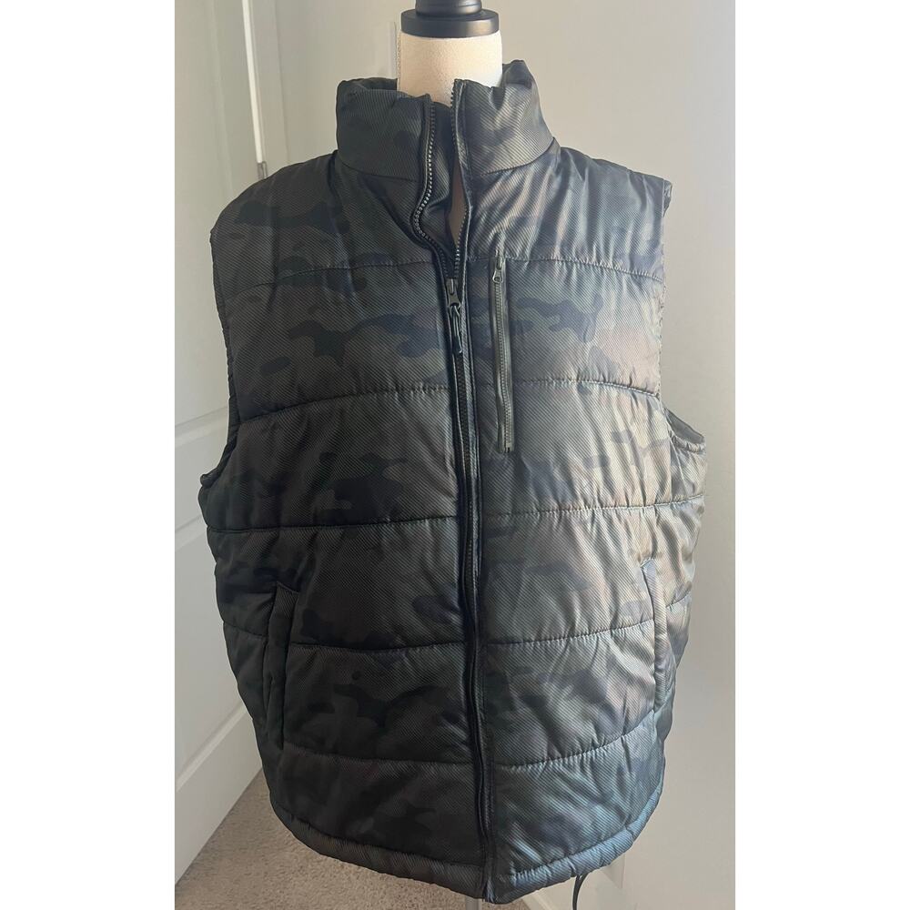 NordicTrack Green Black Camo Quilted Puffer Full Zip Vest‎ Jacket Size XXL